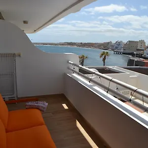 Apartamento Sobre El Mar En Edificio Magallanes, El Médano